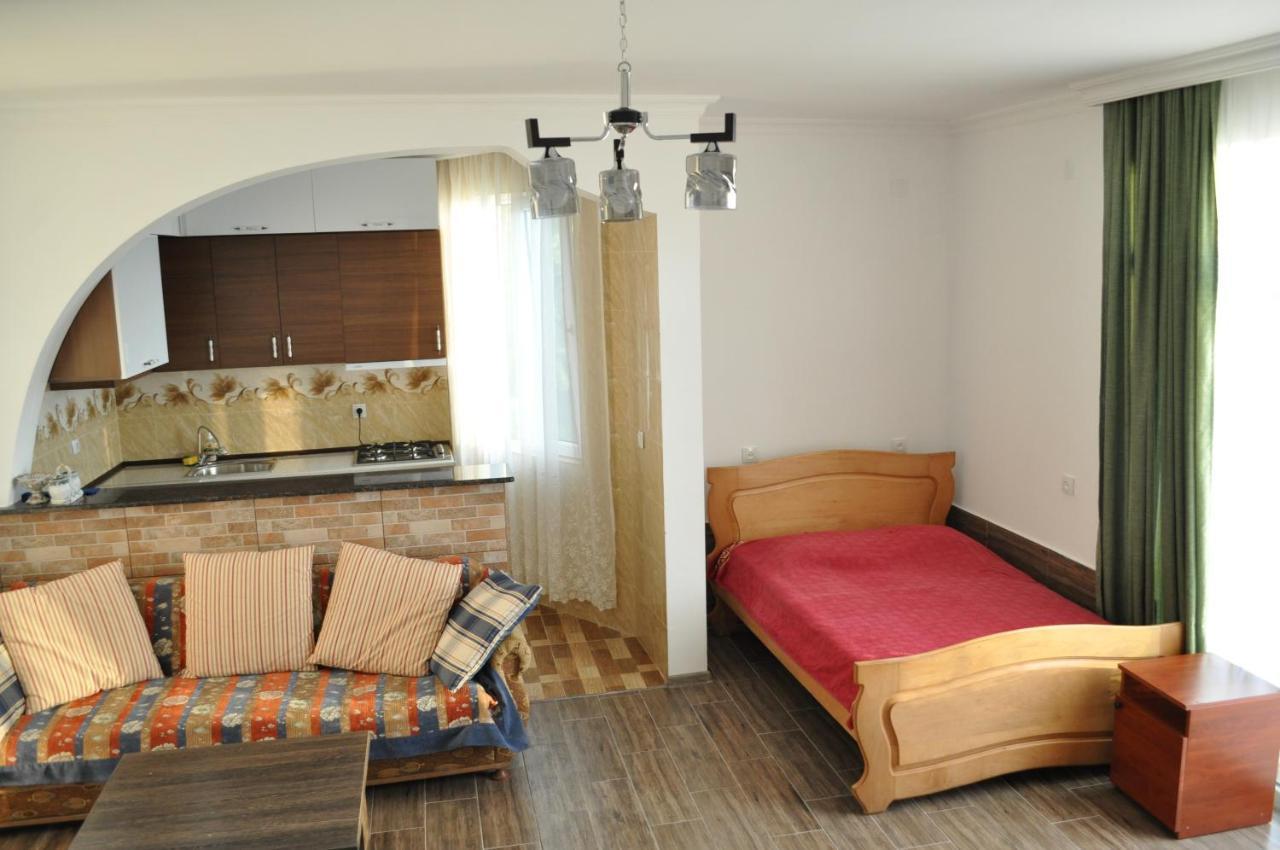 Akhmed Guest House Kwariati Exterior foto