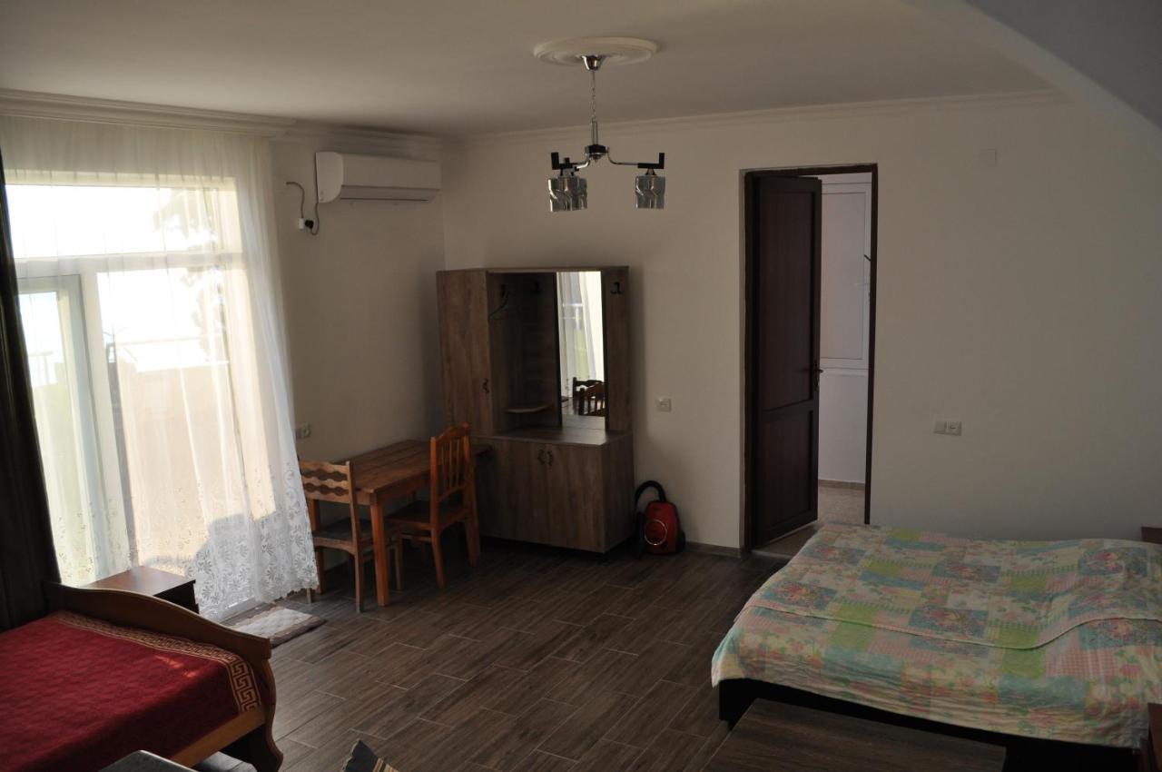 Akhmed Guest House Kwariati Exterior foto