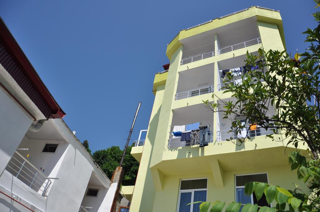Akhmed Guest House Kwariati Exterior foto